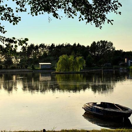 Villa Agrowczasy Nad Stawem Gartatowice Esterno foto