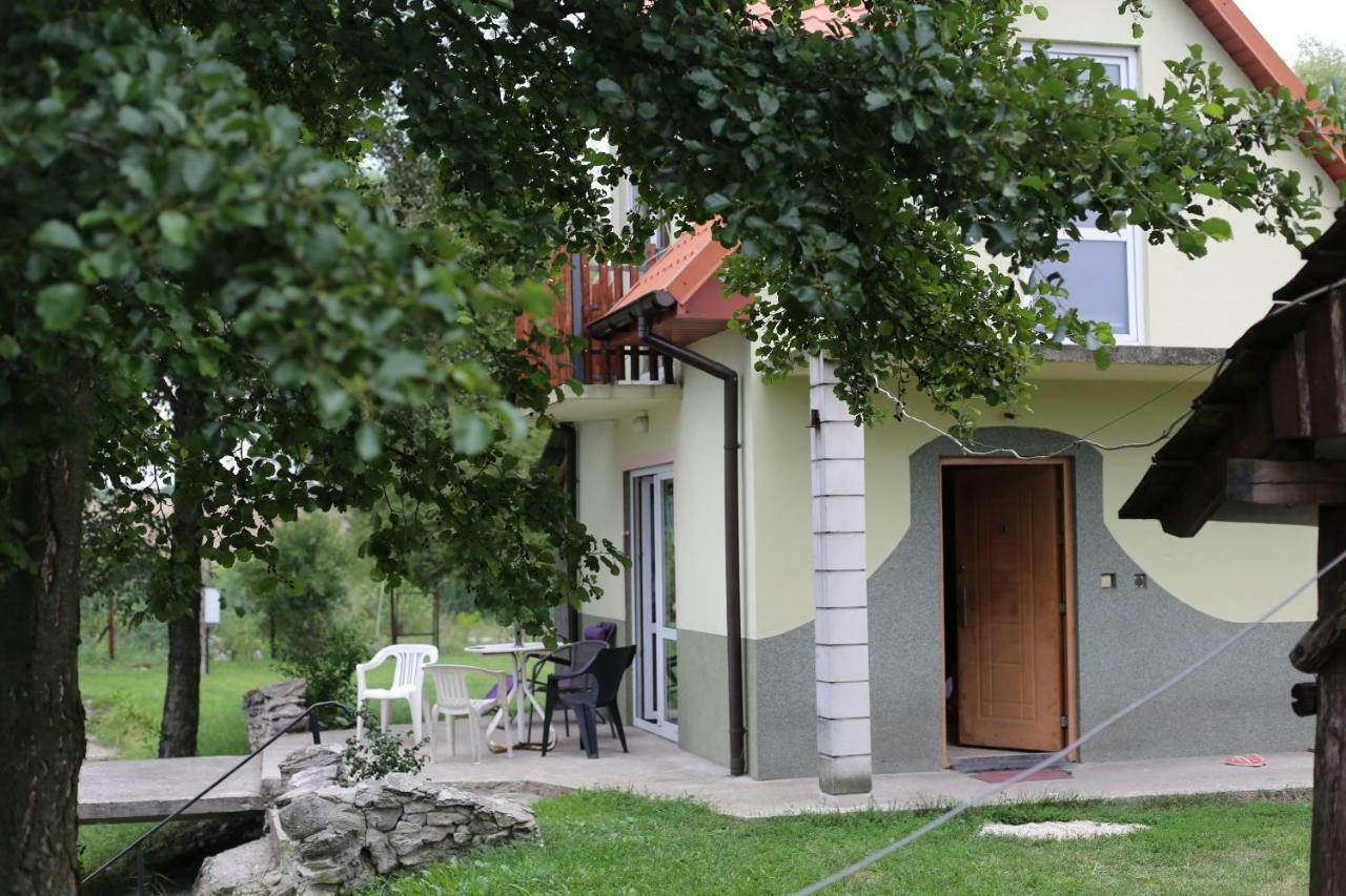 Villa Agrowczasy Nad Stawem Gartatowice Esterno foto